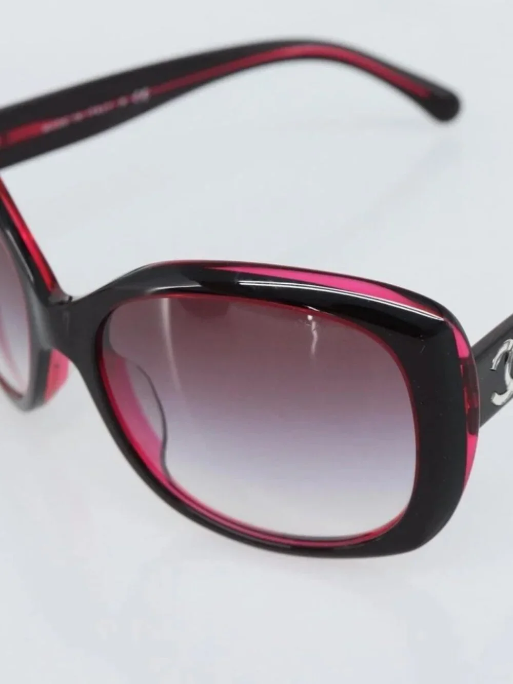 CHANEL COCO Mark Sunglasses Plastic Red CC Auth 186282M
